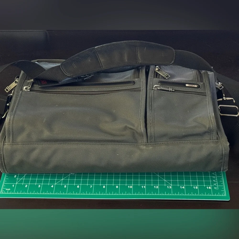 TUMI Men’s Travel Briefcase Leather handles